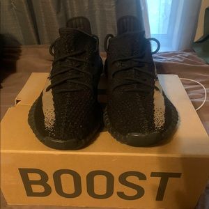 Yeezy Boost 350 V2 Green Stripe Size 10.5